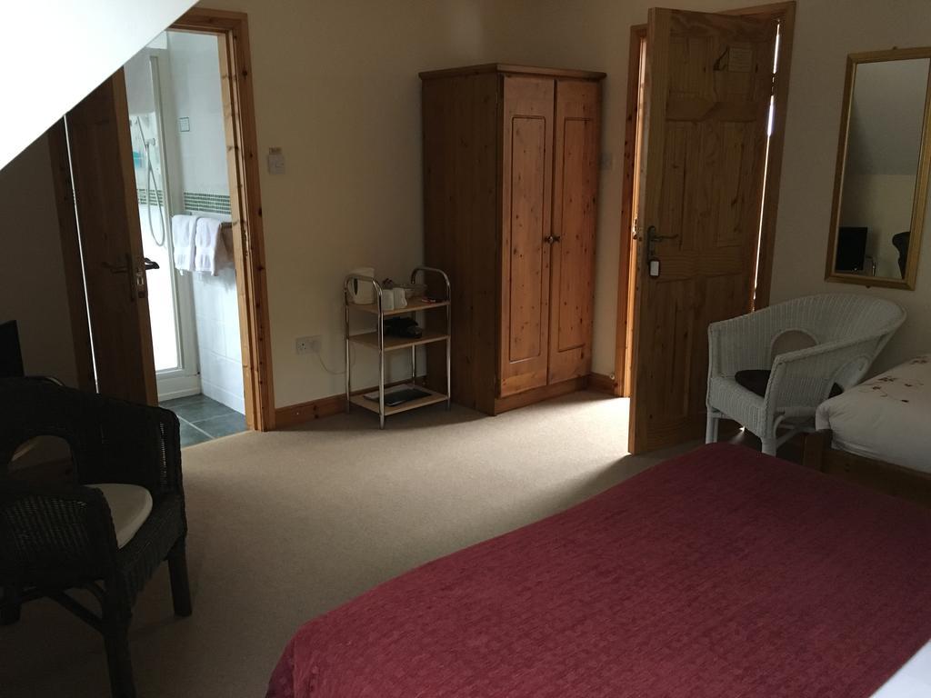Riversdale House Accommodation Laragh Bagian luar foto