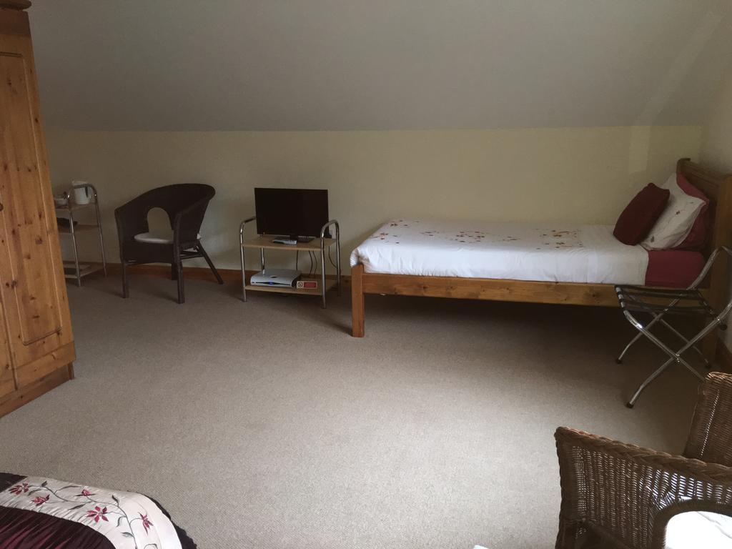 Riversdale House Accommodation Laragh Bagian luar foto