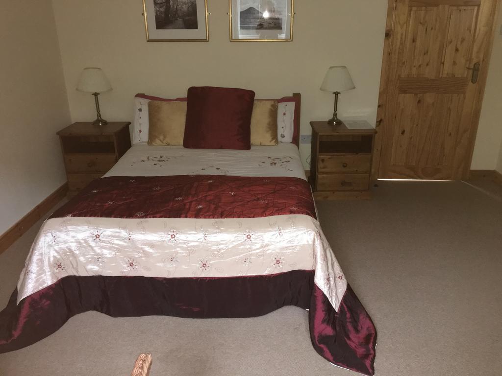 Riversdale House Accommodation Laragh Bagian luar foto